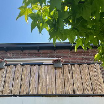 Balkon rietmat gevlochten